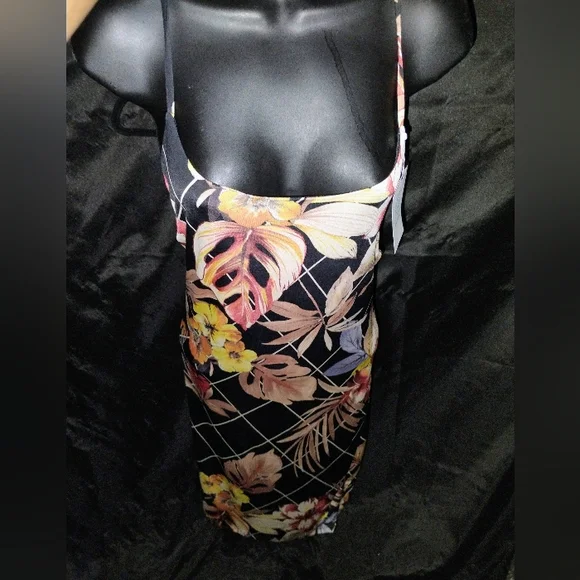 Jr Plus Size Spaghetti Strap Floral Mini Dress –Sizes 1x-3x Avail - Picture 2 of 9